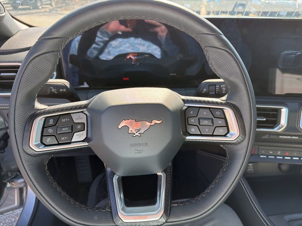 Used 2025 Ford Mustang GT Premium w/ GT Performance Package image 22