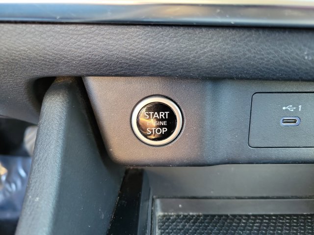 Used 2023 Nissan Rogue SV image 31