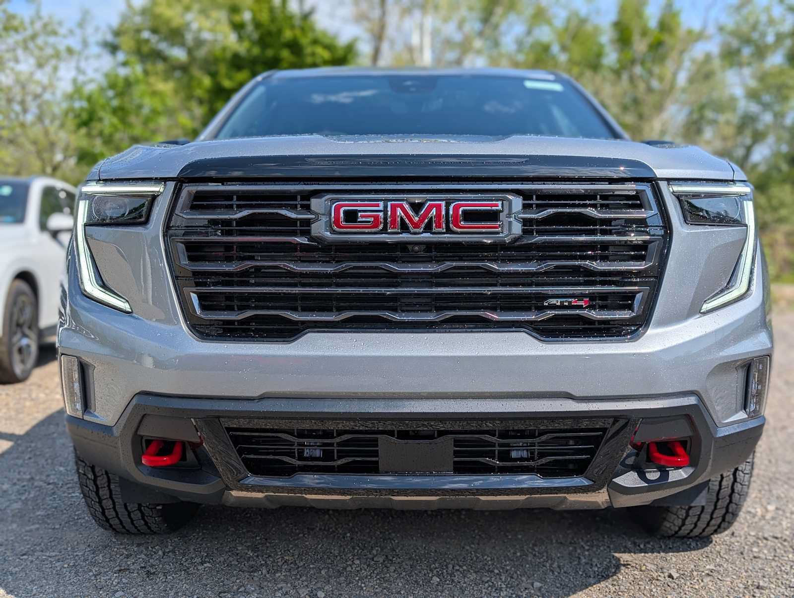 New 2026 GMC Acadia AT4 w/ Luxury Package AWD/4WD image 2