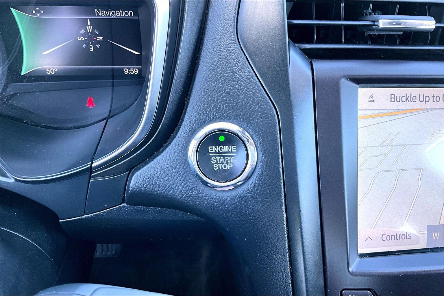Used 2020 Ford Fusion Titanium AWD/4WD image 21