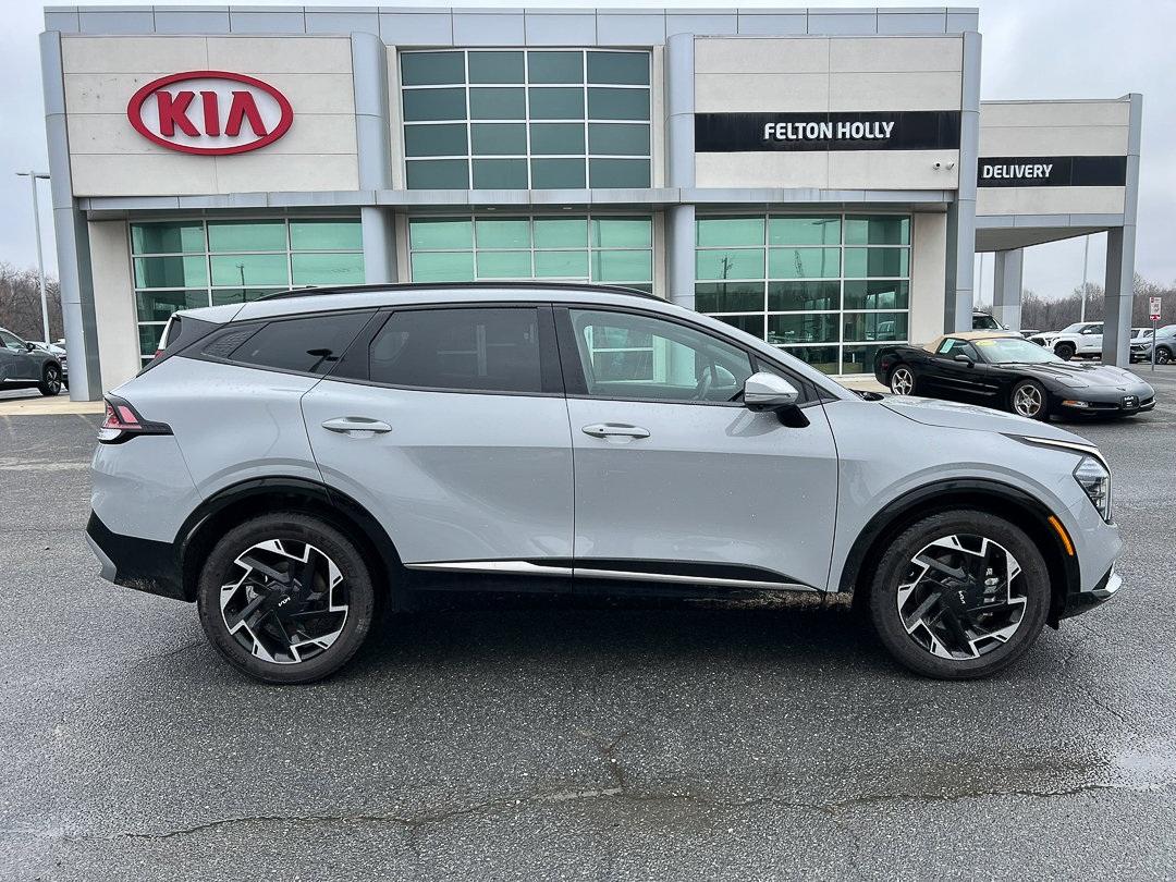 Used 2024 Kia Sportage SX image 9