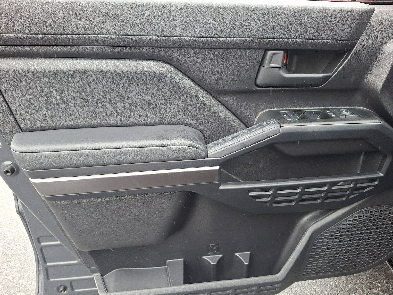 Certified 2025 Toyota 4Runner SR5 image 13