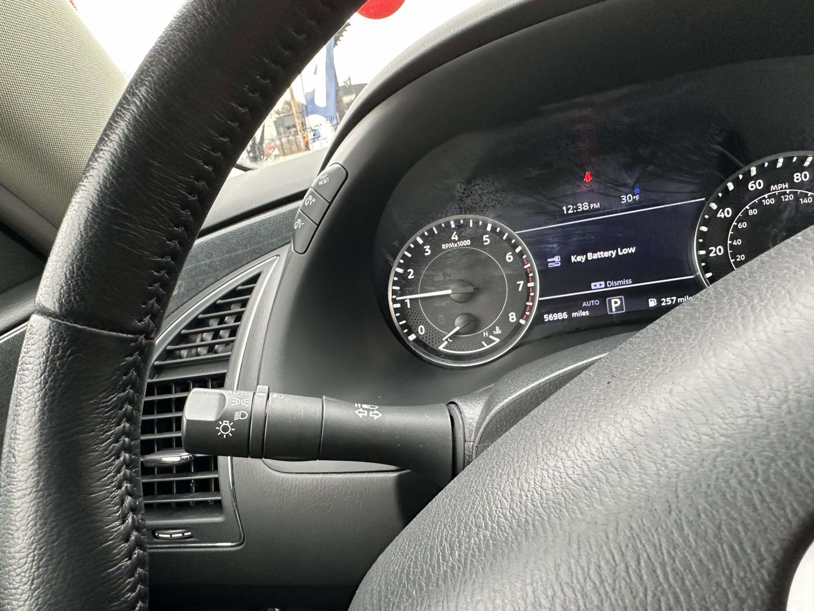 Used 2024 Nissan Armada SV image 30