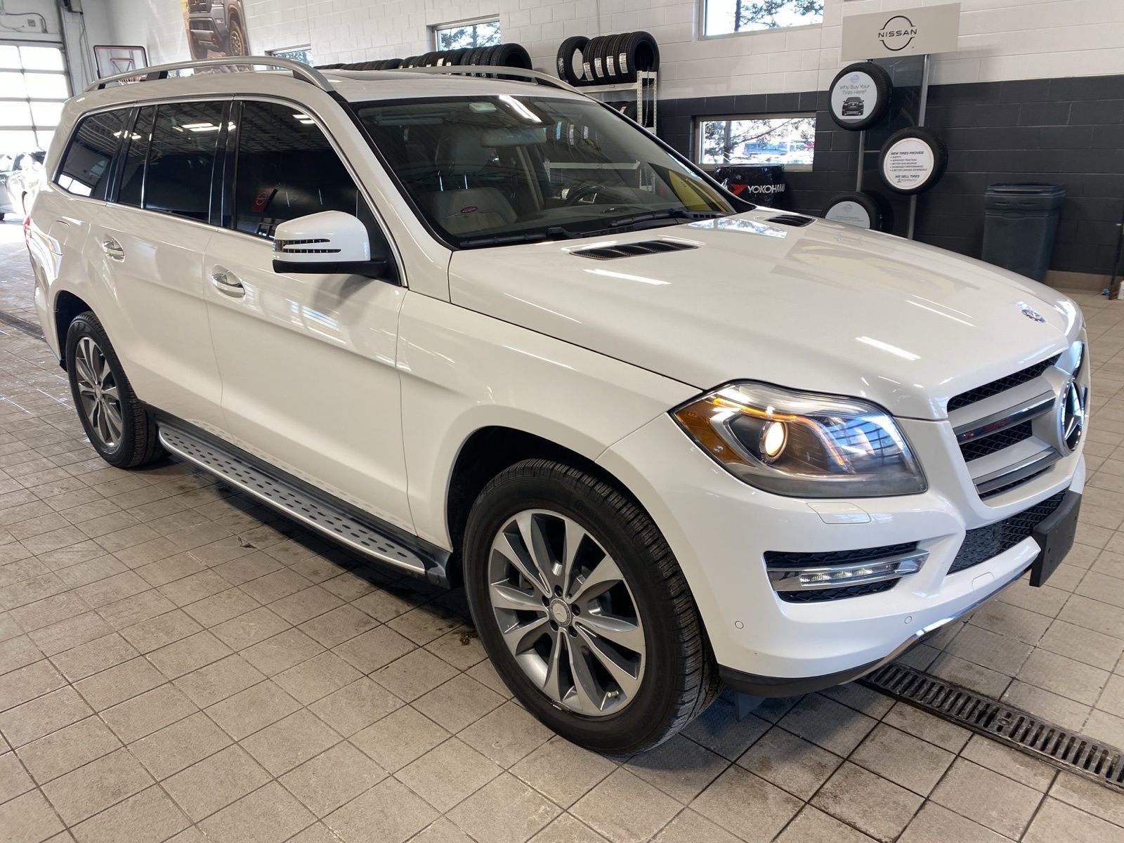 Used 2014 Mercedes-Benz GL 450 4MATIC image 33