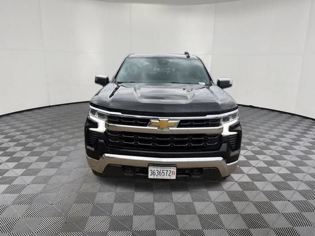 Used 2023 Chevrolet Silverado 1500 LT AWD/4WD image 14