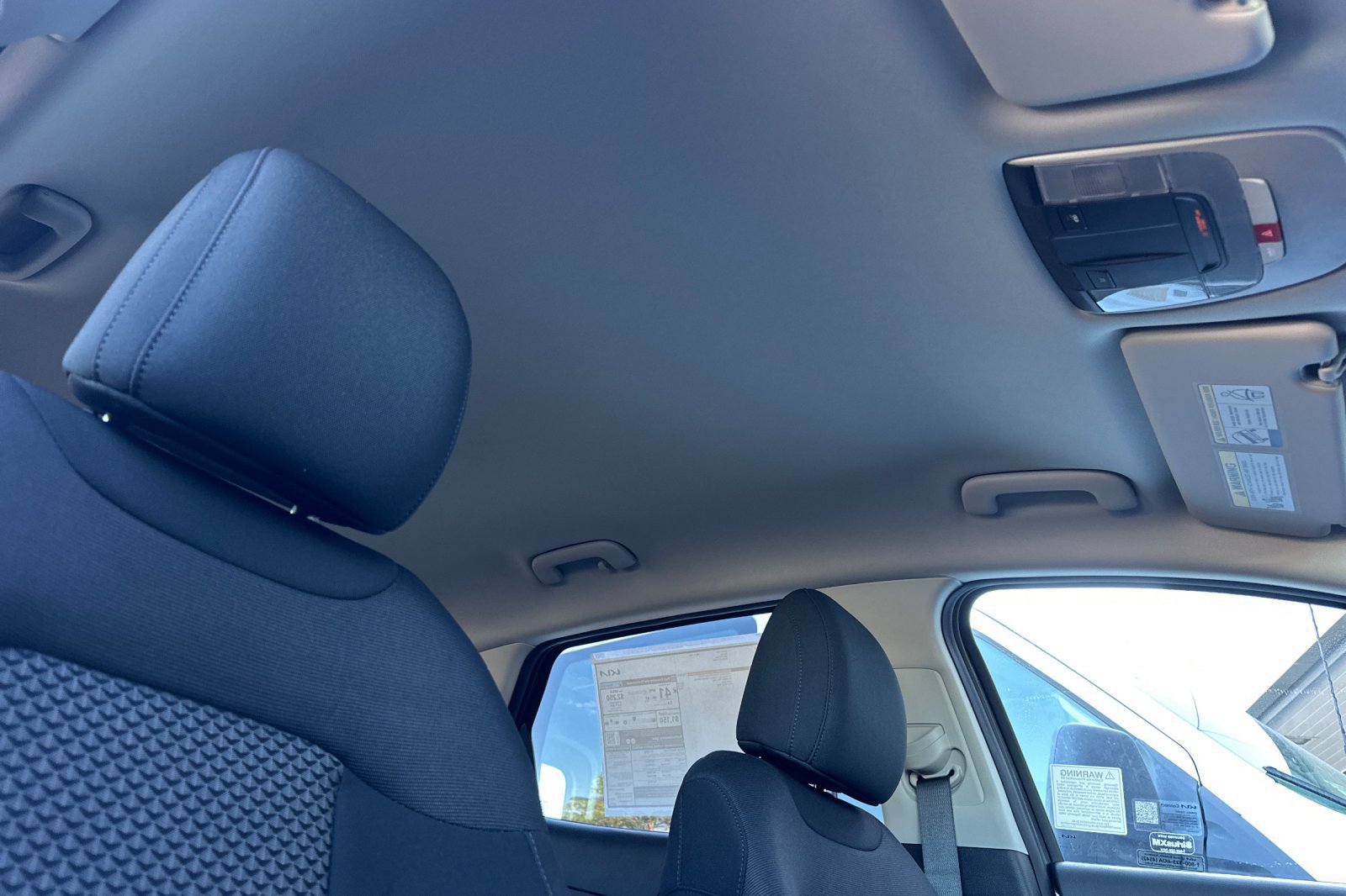 New 2027 Kia Sportage LX FWD image 17