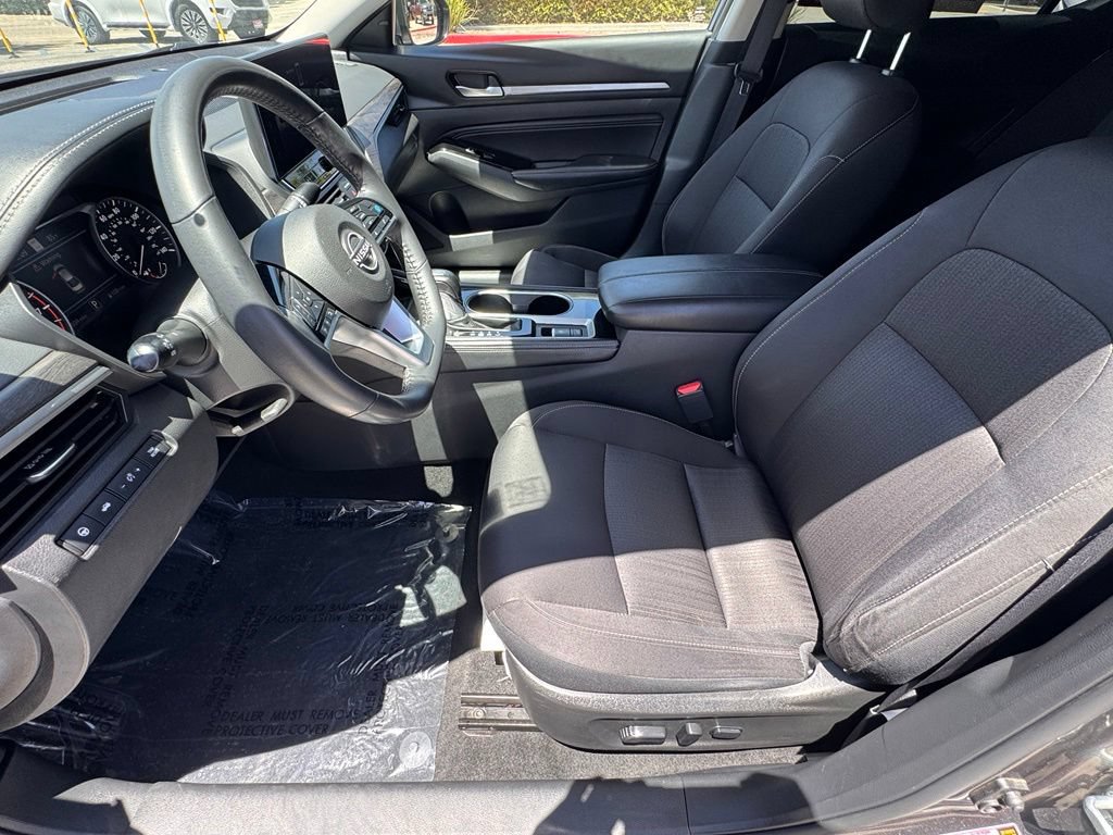 Certified 2023 Nissan Altima 2.5 SV w/ SV Premium Package FWD image 11