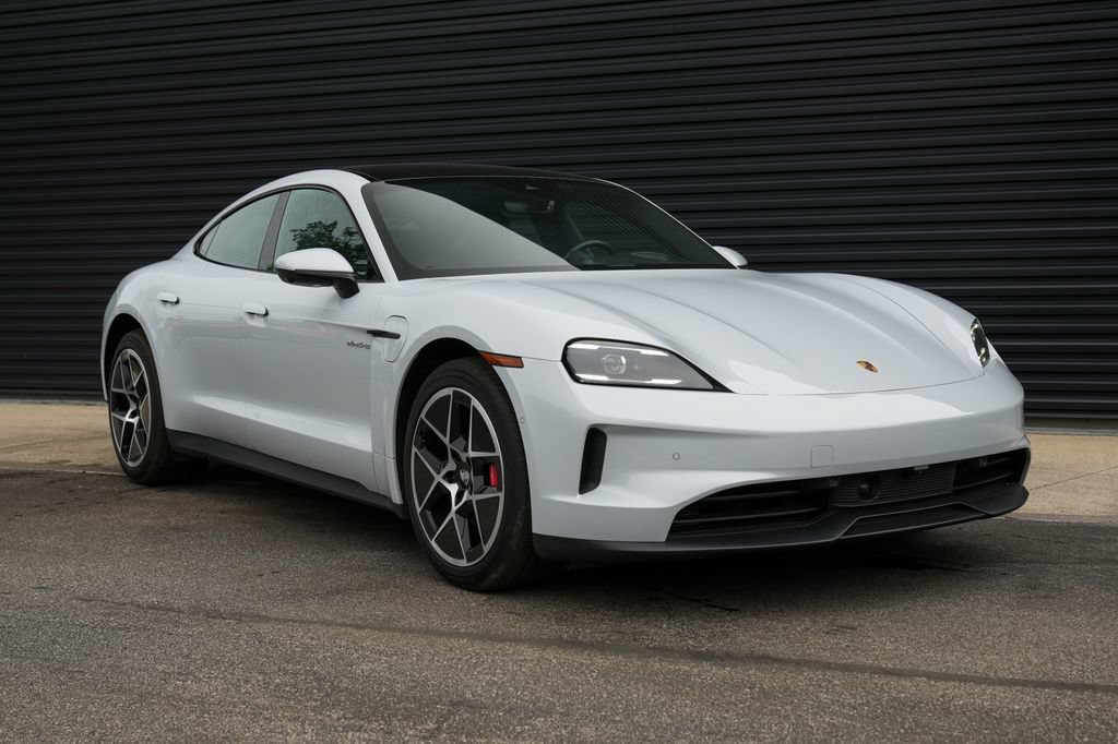 Certified 2025 Porsche Taycan 4S AWD/4WD image 41