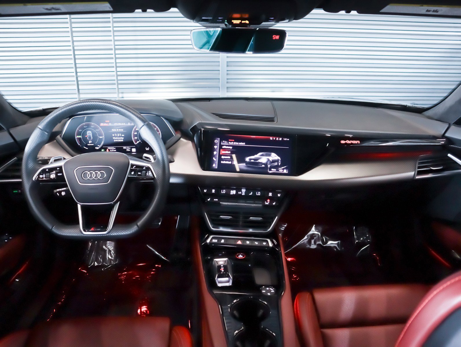 Used 2024 Audi RS e-tron GT w/ Carbon Performance Package AWD/4WD image 5