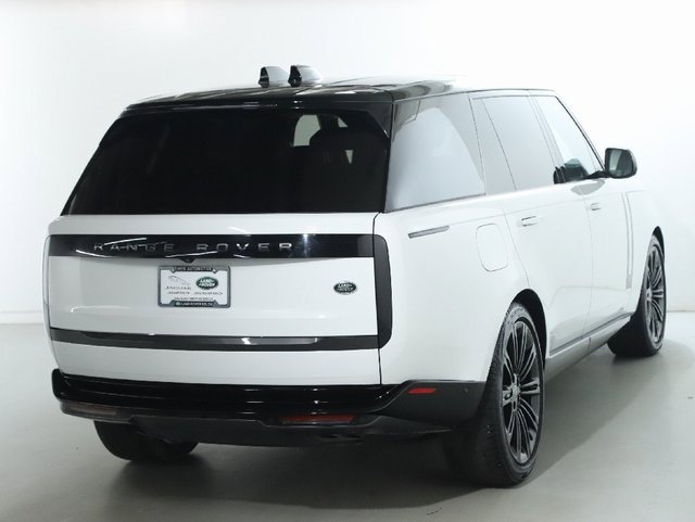Certified 2022 Land Rover Range Rover Long Wheelbase SE image 9