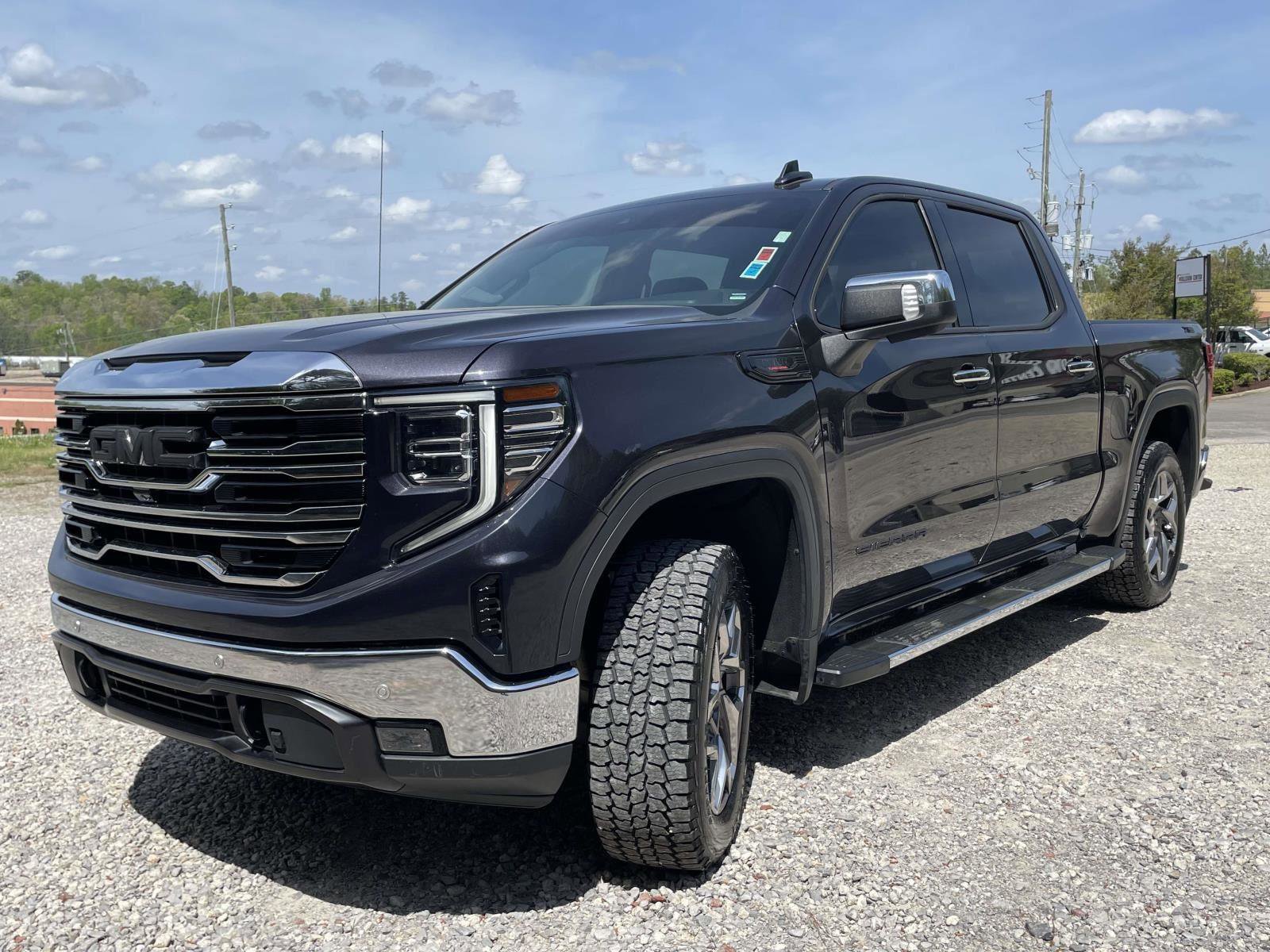 Used 2022 GMC Sierra 1500 SLT w/ SLT Premium Plus Package image 25