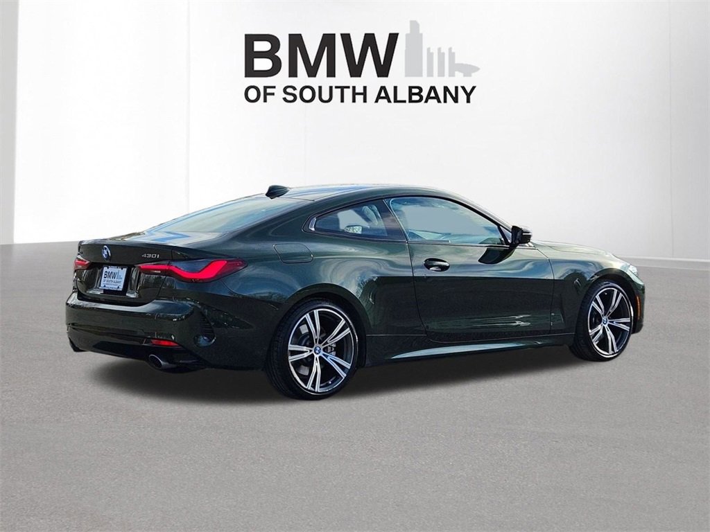 Used 2021 BMW 430i xDrive Coupe w/ Premium Package image 4