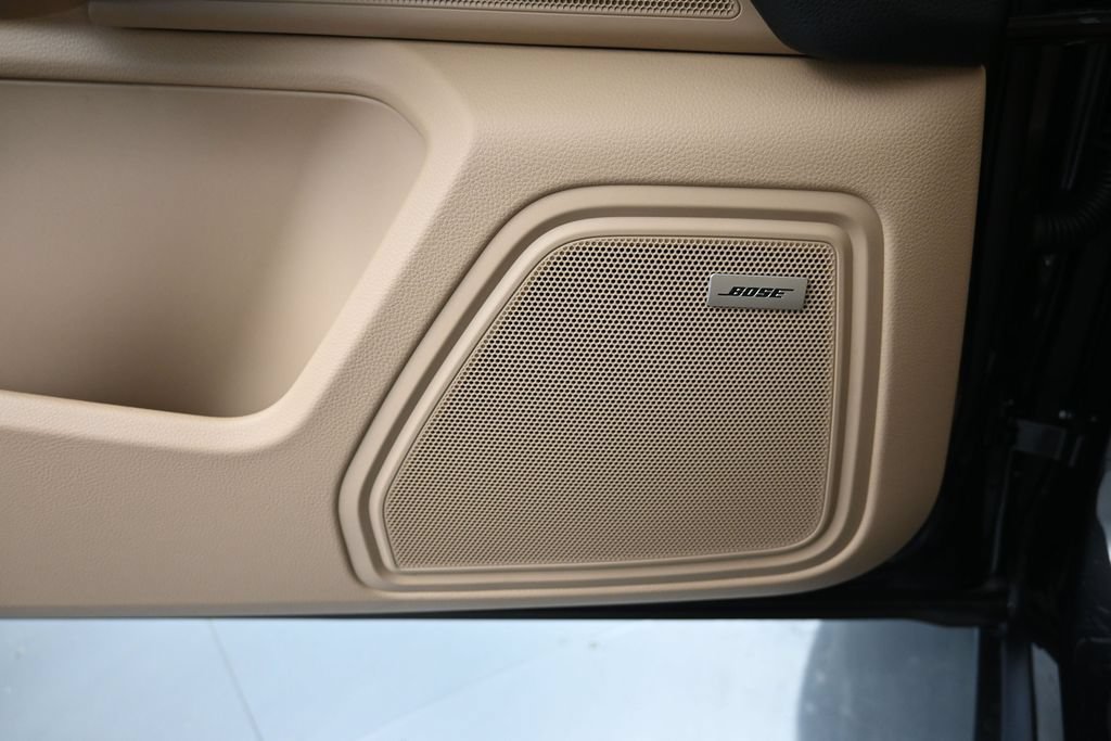 New 2026 Porsche Macan AWD/4WD image 11