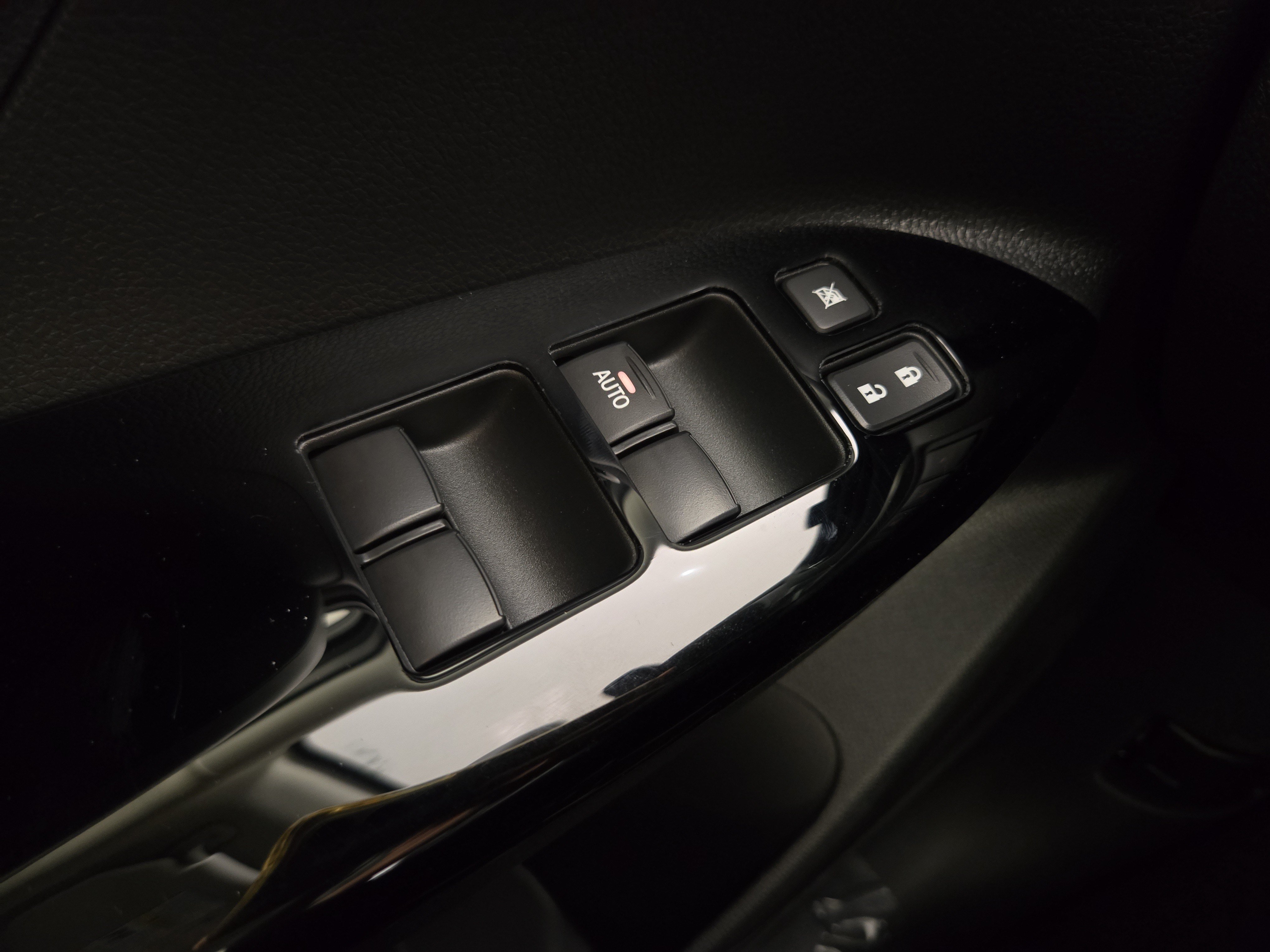 New 2026 Mitsubishi Eclipse Cross LE AWD/4WD image 23