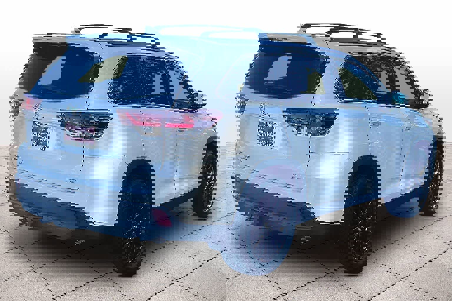 Used 2019 Toyota Highlander SE image 15