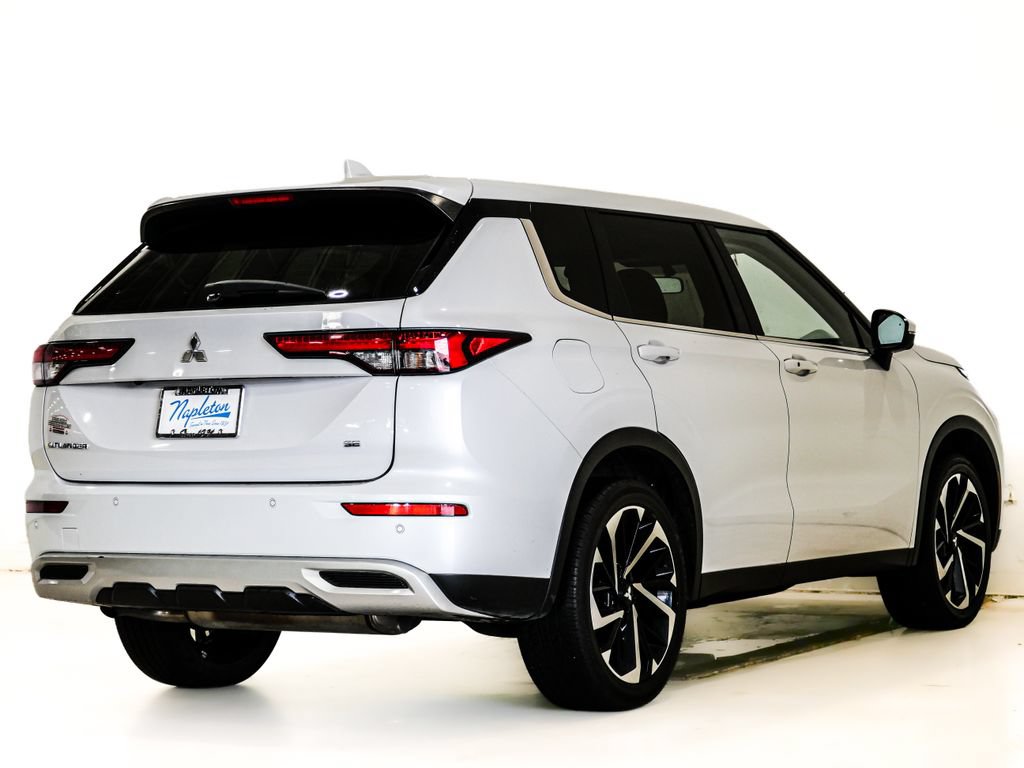 Used 2024 Mitsubishi Outlander SE AWD/4WD image 6