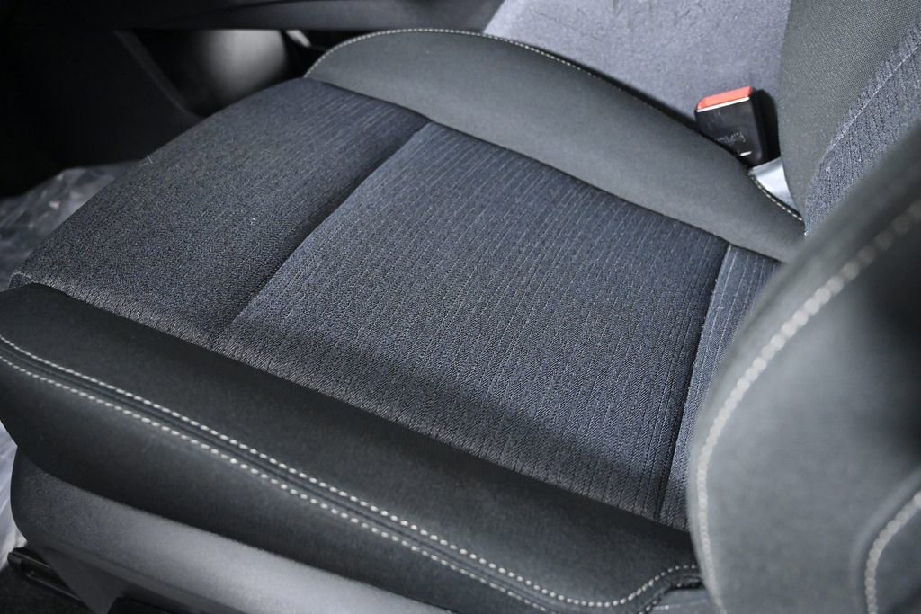 Certified 2023 Nissan Rogue SV image 23