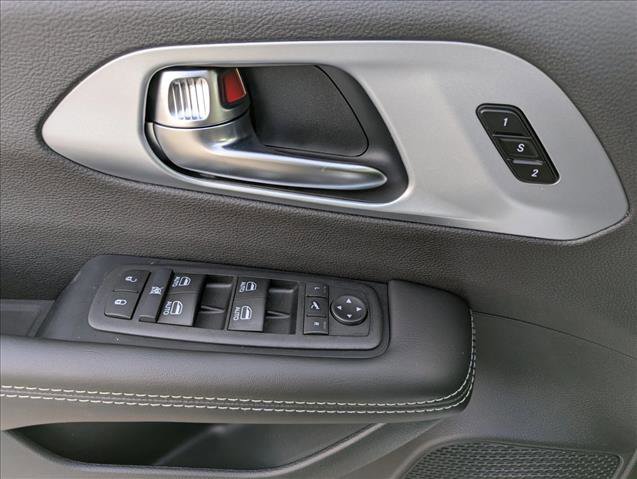 New 2026 Chrysler Pacifica Limited w/ S Appearance Package image 10