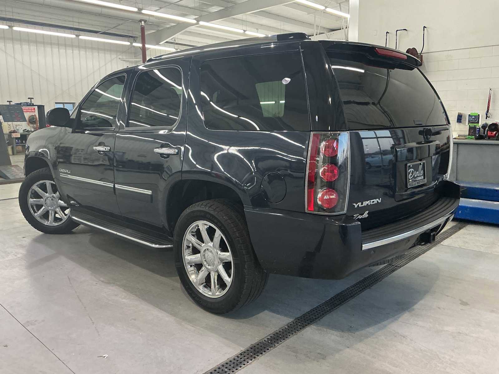 Used 2013 GMC Yukon Denali image 5