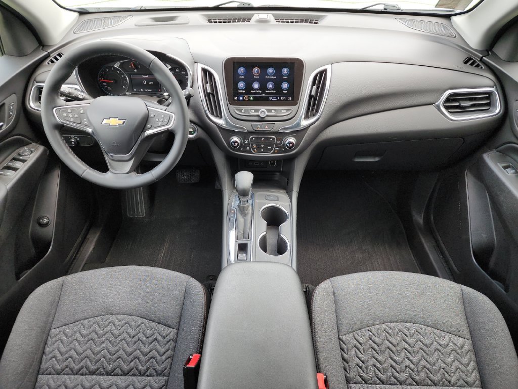 Used 2024 Chevrolet Equinox LT AWD/4WD image 17