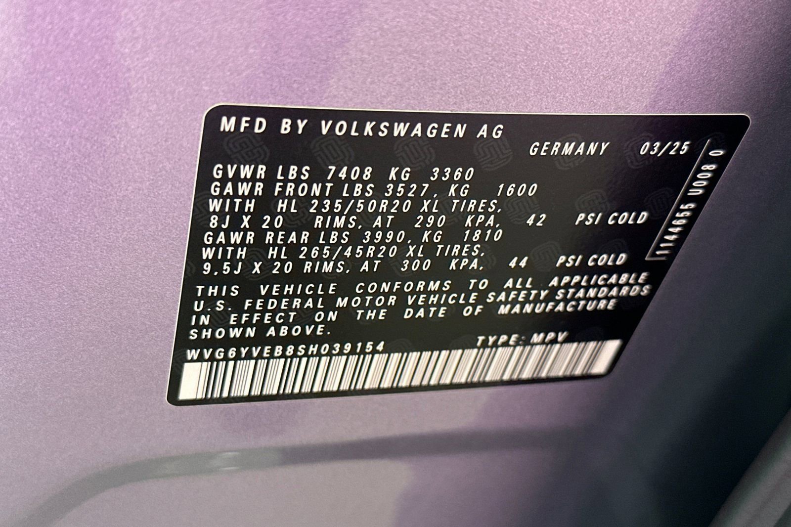 New 2025 Volkswagen ID. Buzz 1st Edition image 28