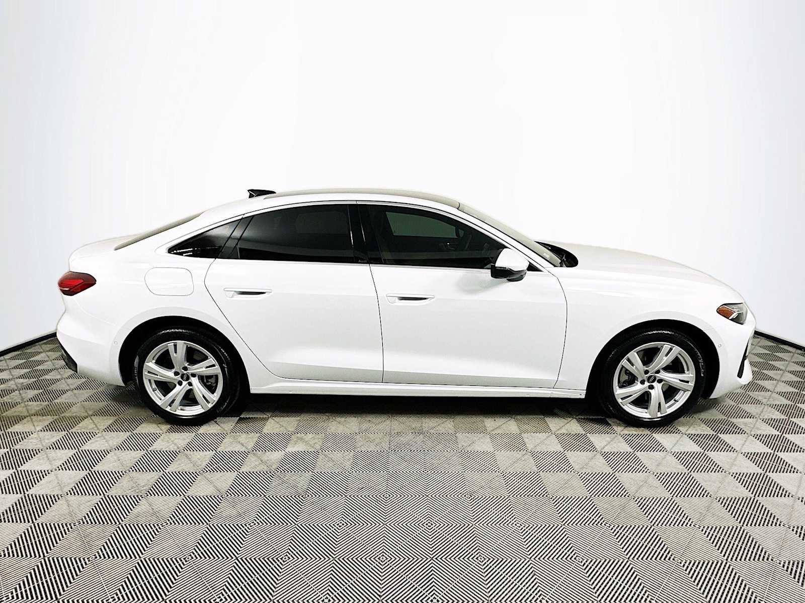 Used 2025 Audi A5 2.0T Premium Plus w/ Premium Plus AWD/4WD image 8