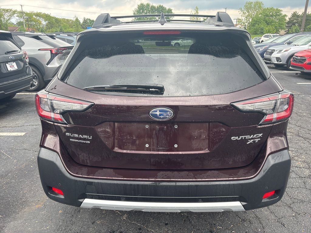 Used 2024 Subaru Outback Limited XT AWD/4WD image 4