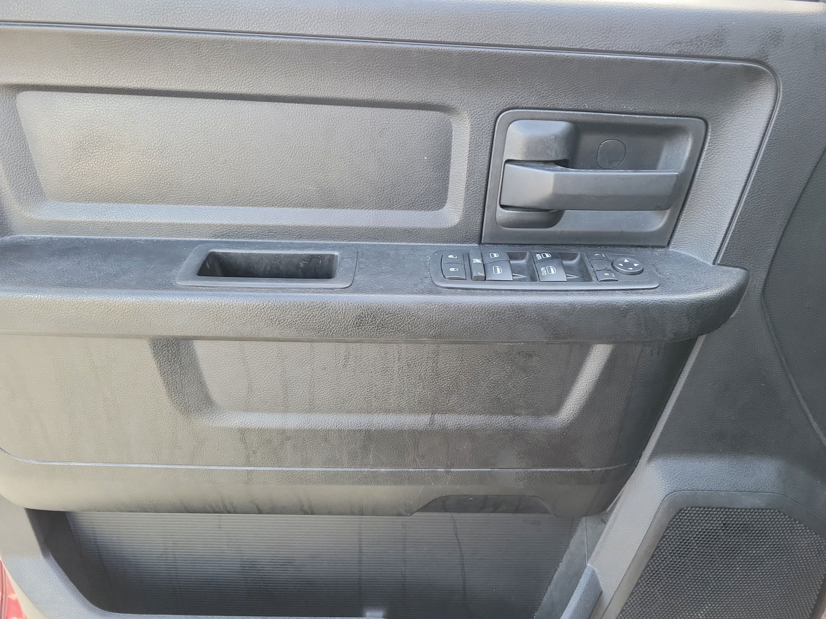 Used 2019 RAM 1500 Express w/ Express Value Package RWD image 12
