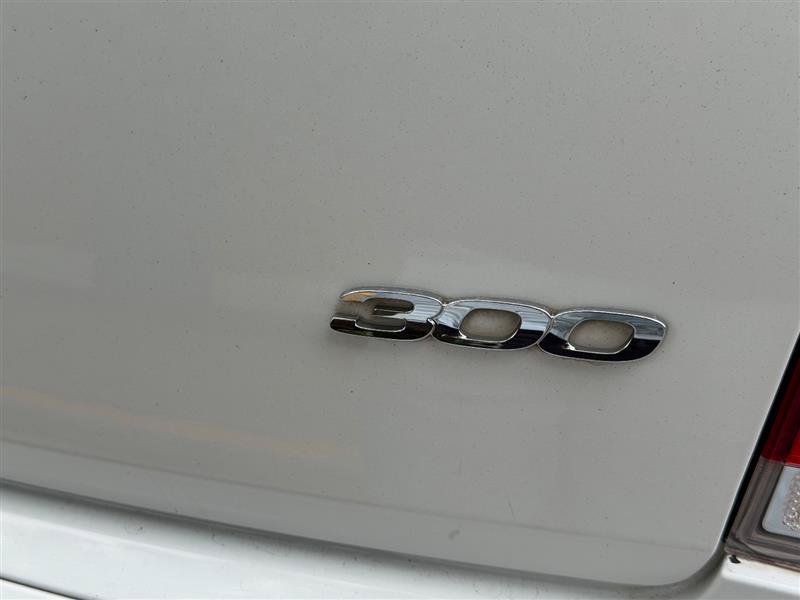 Used 2019 Chrysler 300 Touring w/ Sport Appearance Package RWD image 19