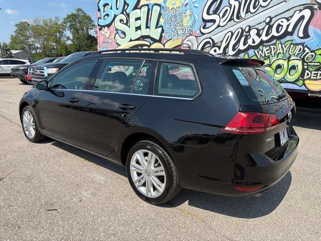 Used 2015 Volkswagen Golf TDI SE FWD image 4