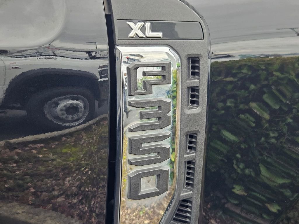 Used 2024 Ford F350 XL image 28
