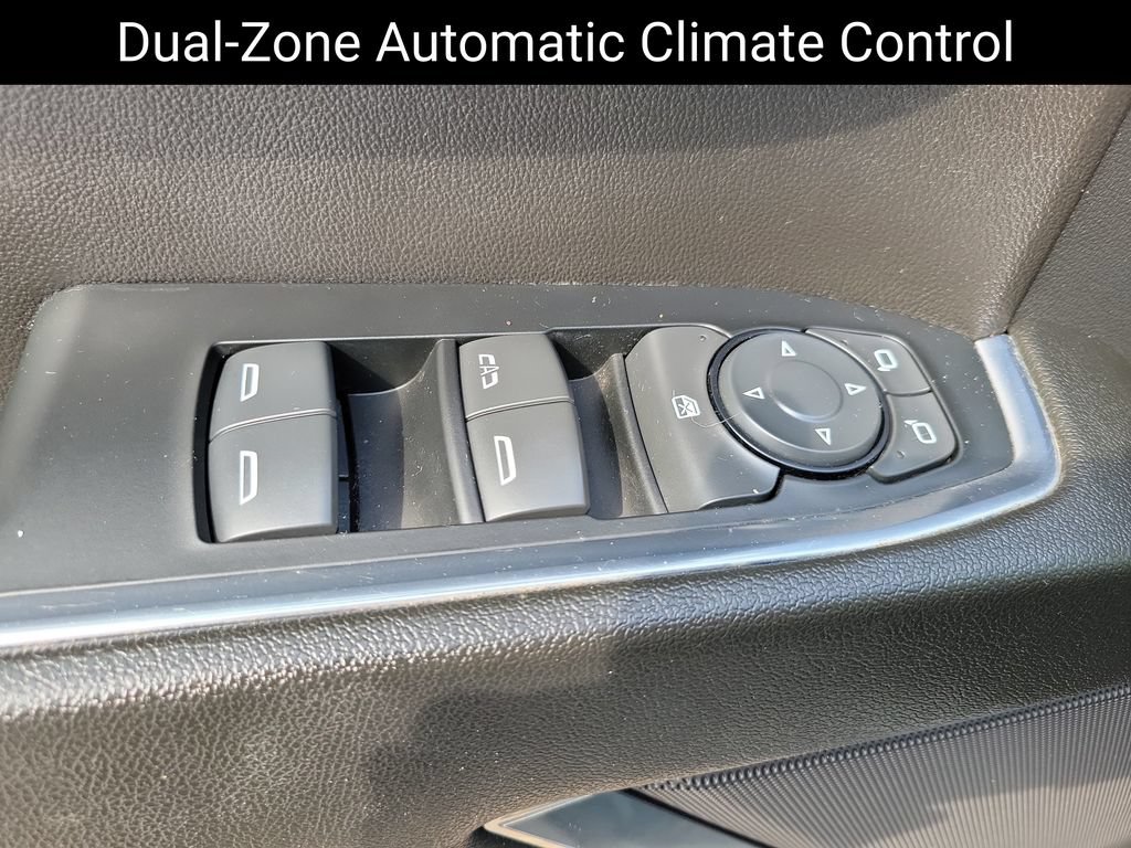 Used 2024 Chevrolet Silverado 1500 LT AWD/4WD image 12