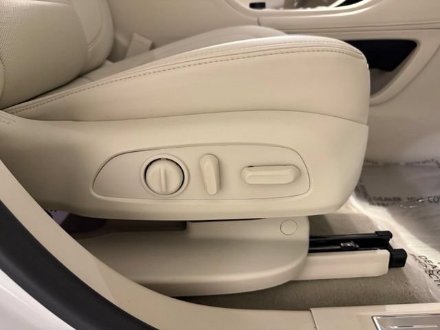 Used 2021 GMC Acadia Denali w/ Denali Ultimate Package AWD/4WD image 33