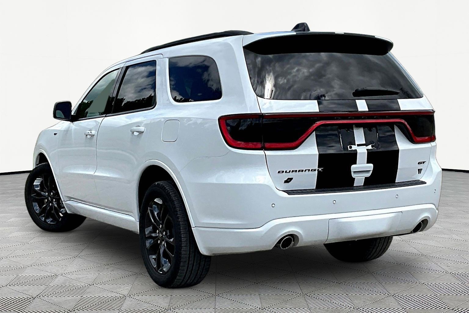Used 2024 Dodge Durango GT AWD/4WD image 4