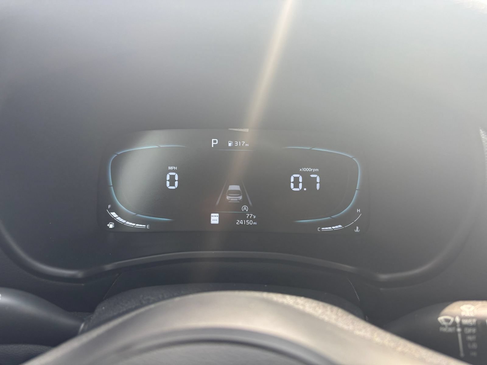 Used 2025 Kia Soul LX w/ LX Technology Package FWD image 35