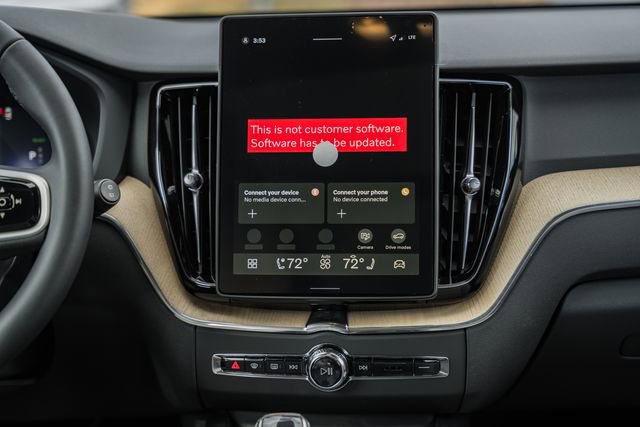 New 2026 Volvo XC60 T8 Plus w/ Protection Package Premier image 21