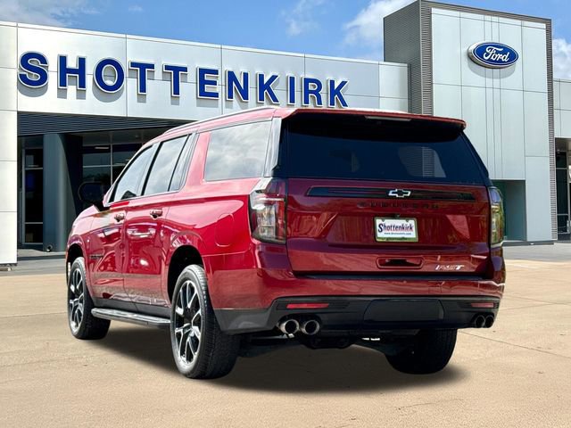 Used 2023 Chevrolet Suburban RST w/ Sport Performance Package image 5