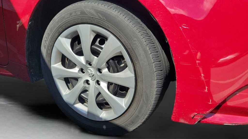Used 2022 Toyota Corolla LE FWD image 7