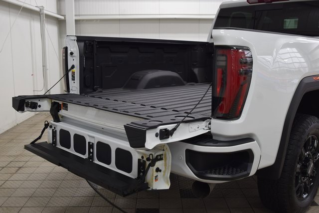 Used 2024 GMC Sierra 2500 AT4 w/ AT4 Premium Plus Package image 28