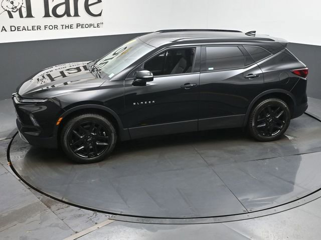 Used 2024 Chevrolet Blazer LT w/ LPO, Black Grille Bar Package image 58