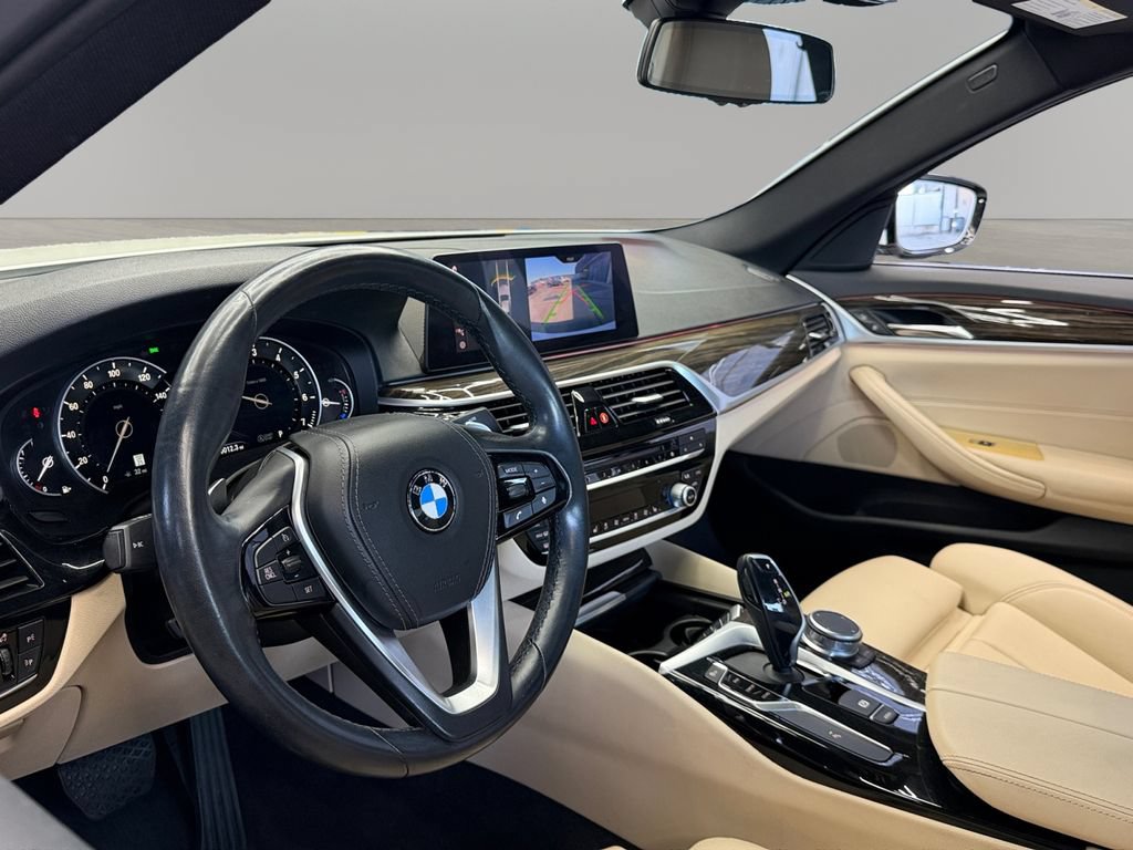 Used 2019 BMW 530i w/ Convenience Package RWD image 16