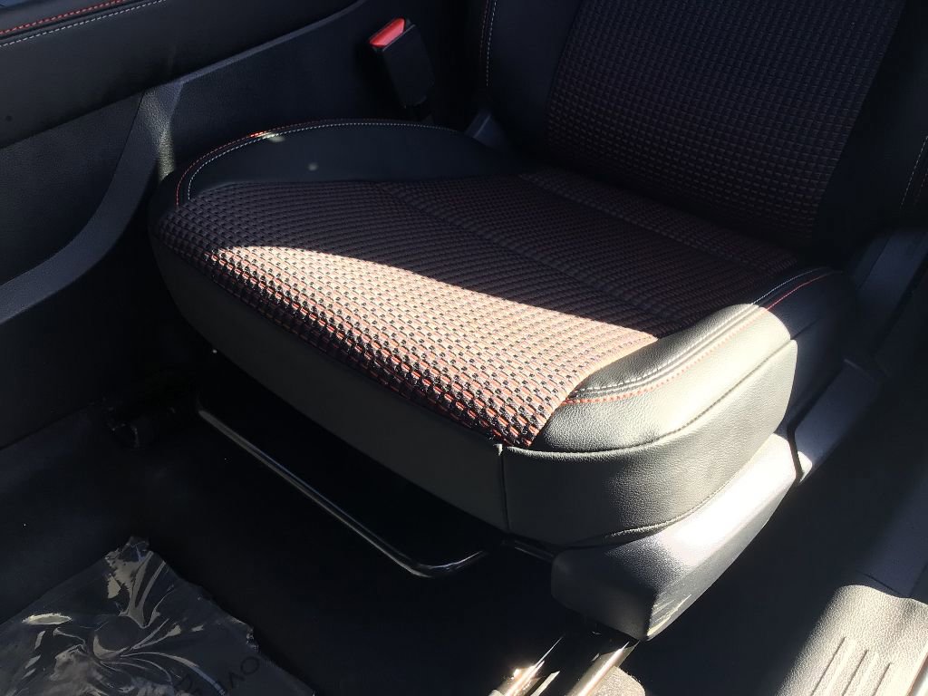 New 2026 Nissan Kicks SR w/ Cold Weather Package image 10