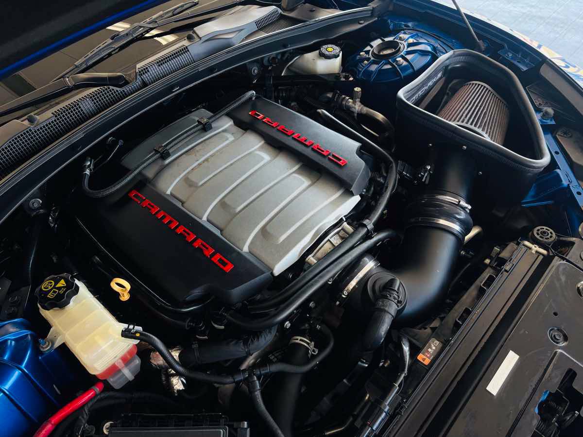 Used 2017 Chevrolet Camaro SS RWD image 23