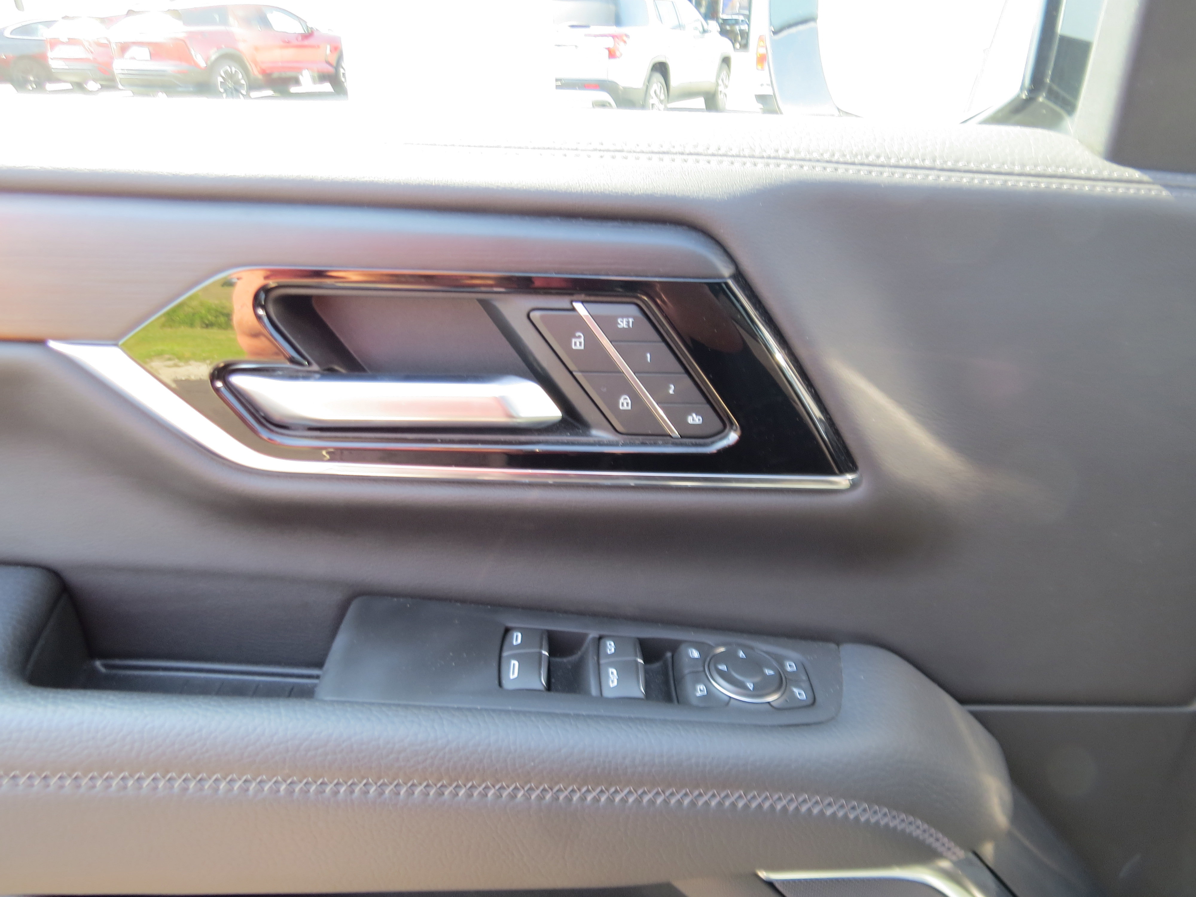 Used 2025 GMC Yukon XL Denali w/ LPO, Floor Liner Package AWD/4WD image 22