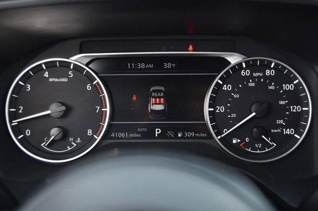 Used 2024 Nissan Rogue SV image 11