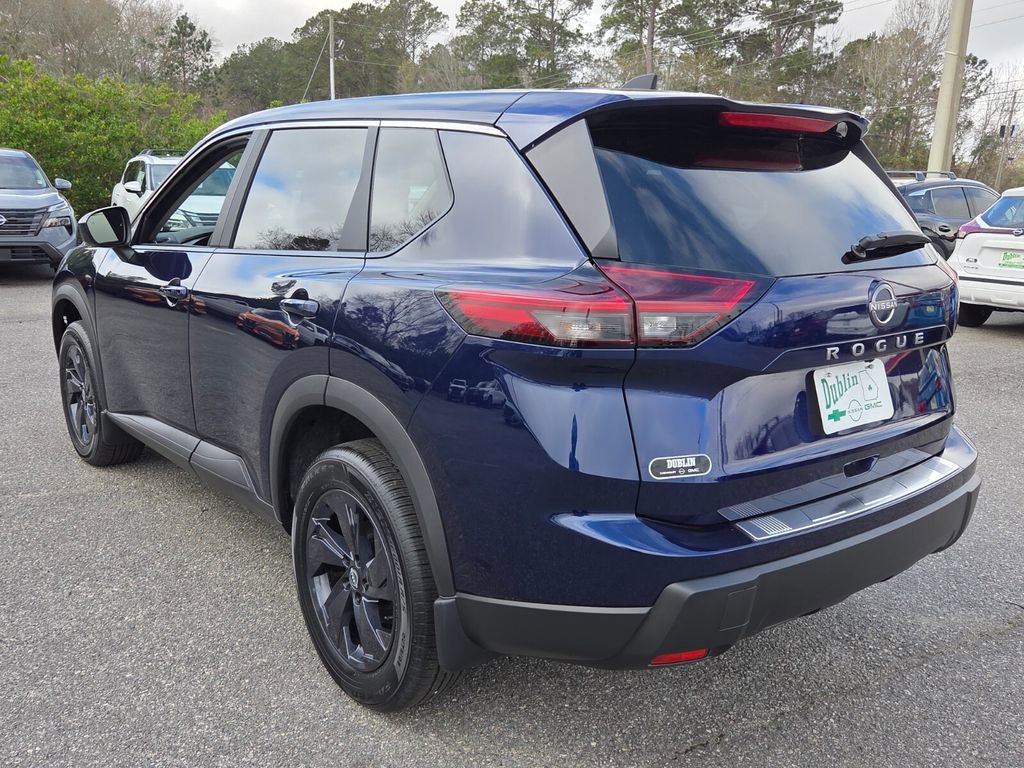 New 2026 Nissan Rogue SV image 8