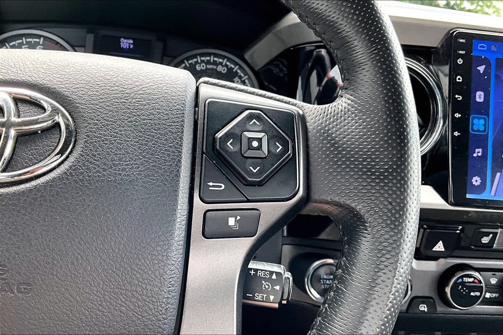 Certified 2017 Toyota Tacoma TRD Sport AWD/4WD image 15