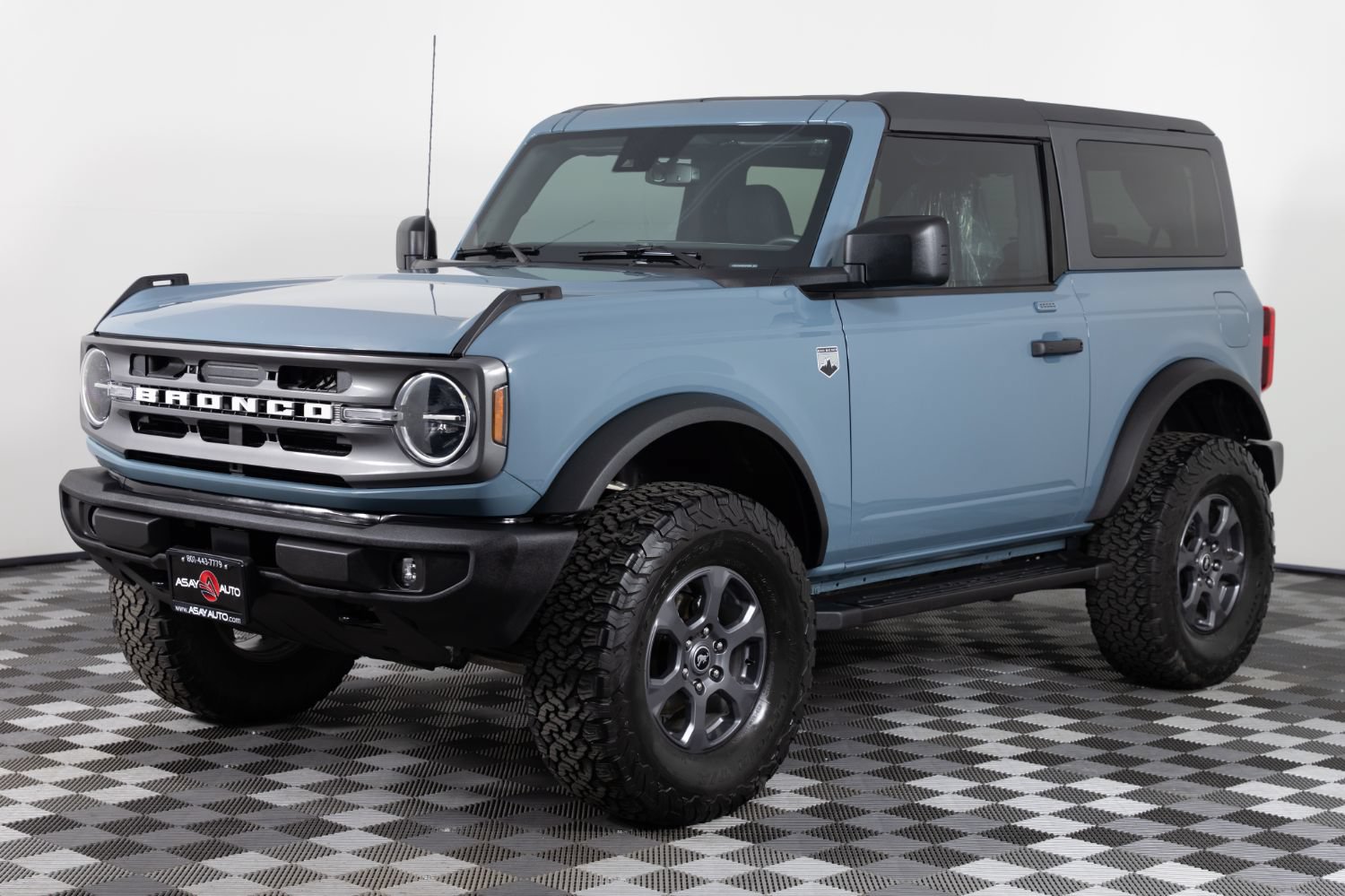 Used 2022 Ford Bronco 2-Door AWD/4WD image 1