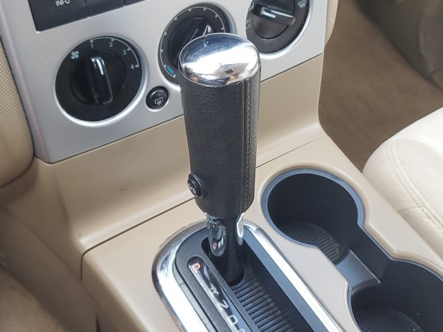 Used 2008 Mercury Mountaineer AWD image 25