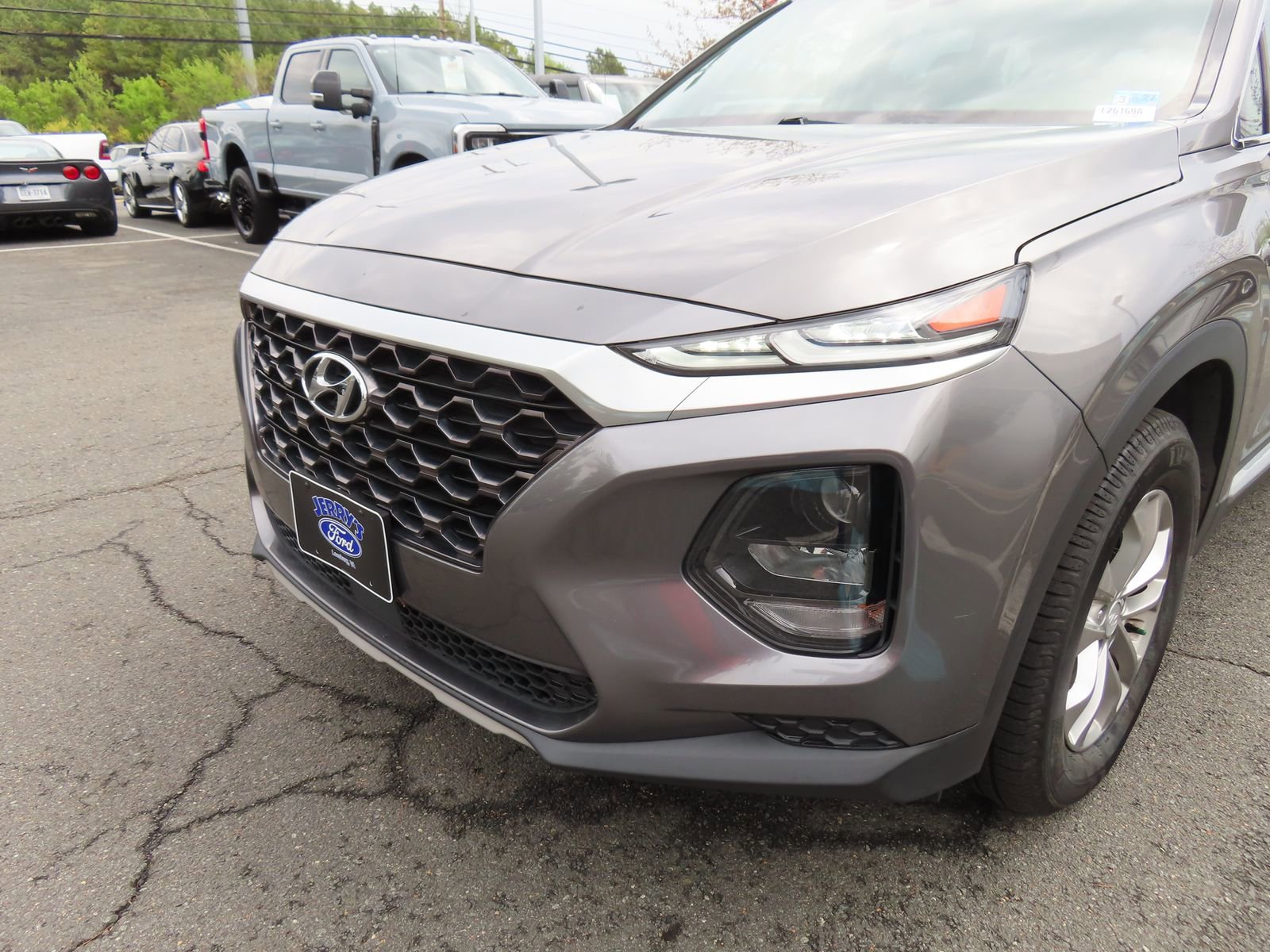 Used 2020 Hyundai Santa Fe SE image 9
